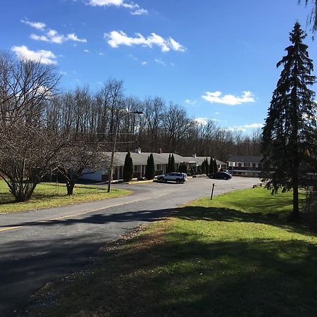 Budget Motor Inn- Mahopac Exterior photo