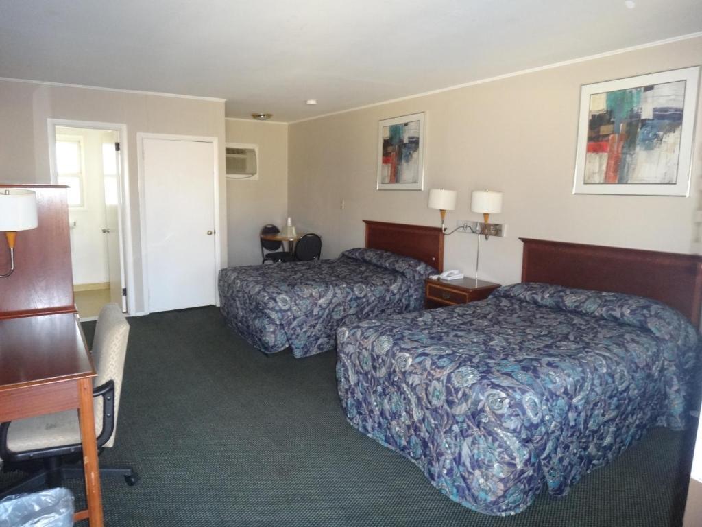 Budget Motor Inn- Mahopac Room photo
